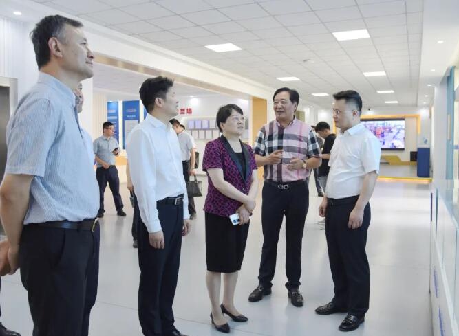 安徽省科技廳廳長(zhǎng)羅平蒞臨安徽天康集團(tuán)調(diào)研工作